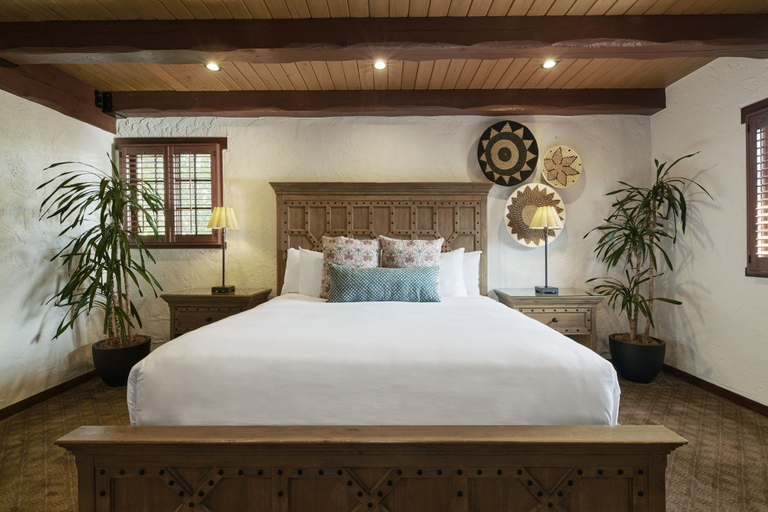 Bedroom 3, Rancho Caymus Inn, Napa