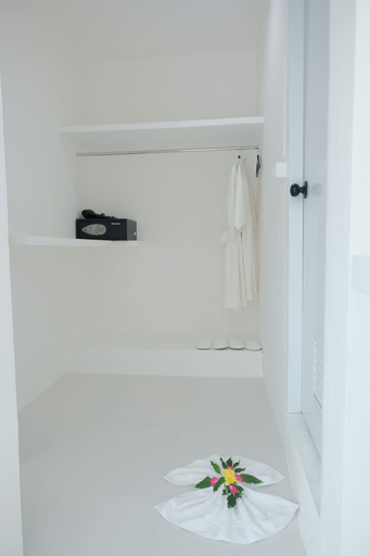Bathroom 4, MoonE, Phuket Island
