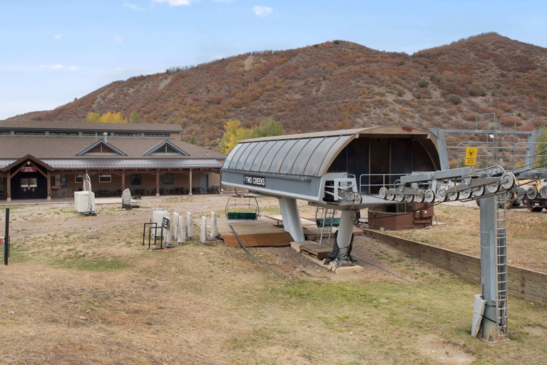 Exterior & Views 5, Two Creeks by Snowmass Vacations, Pitkin