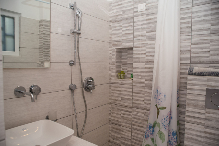 Bathroom 3, Adonis Hotel Naxos, South Aegean