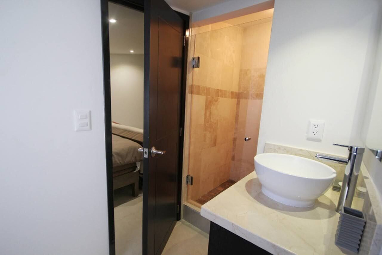 Bathroom 3, Grand Venetian, Puerto Vallarta