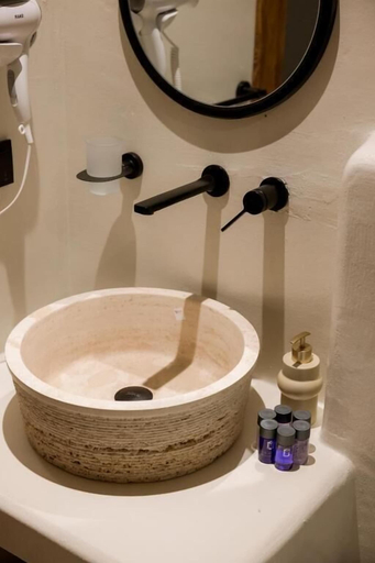 Bathroom 5, The Corner Hotel, Bodrum