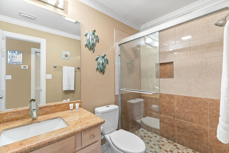 Bathroom 4, Ground Floor Condo w Pool, Next to the Beach!, Cameron