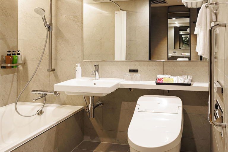 Bathroom 5, Hotel Metropolitan Tokyo Haneda, Ōta