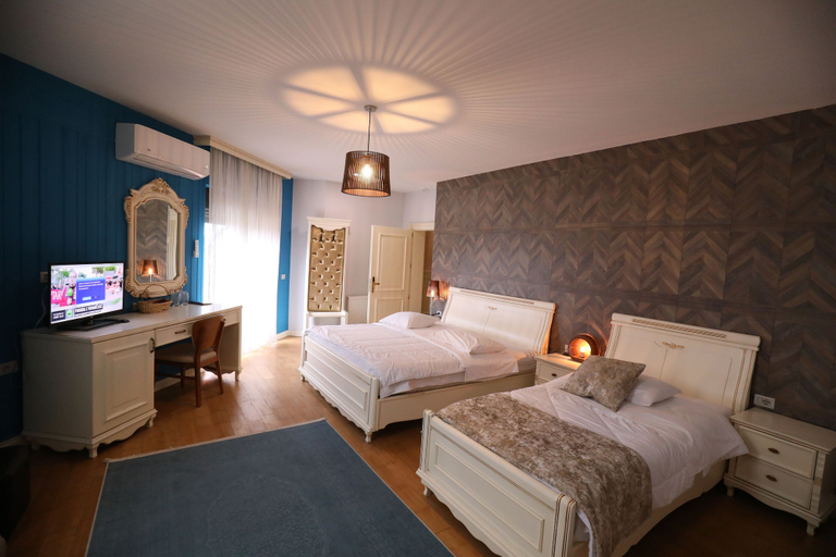 Bedroom 3, Hotel 1 Maji, Pogradecit