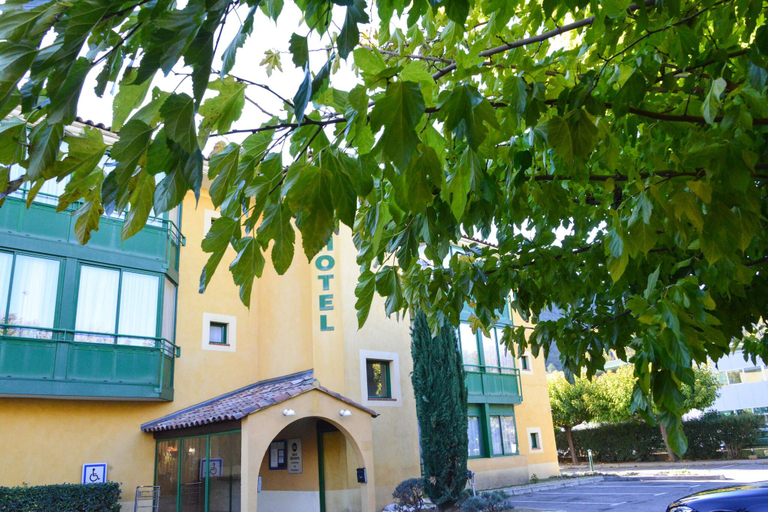 Exterior & Views 2, Sure Hotel by Best Western Gemenos en Provence, Bouches-du-Rhône