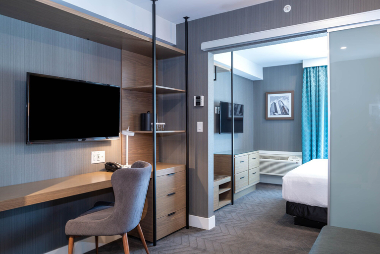 Bedroom 3, Sandman Signature Calgary Airport Hotel, Division No. 6