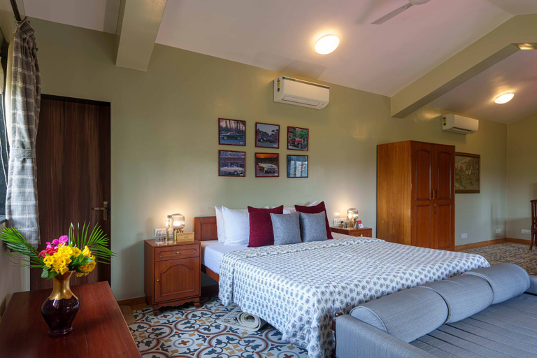 Bedroom 2, Amã Stays & Trails Dulwich Terrace, Panchgani, Satara