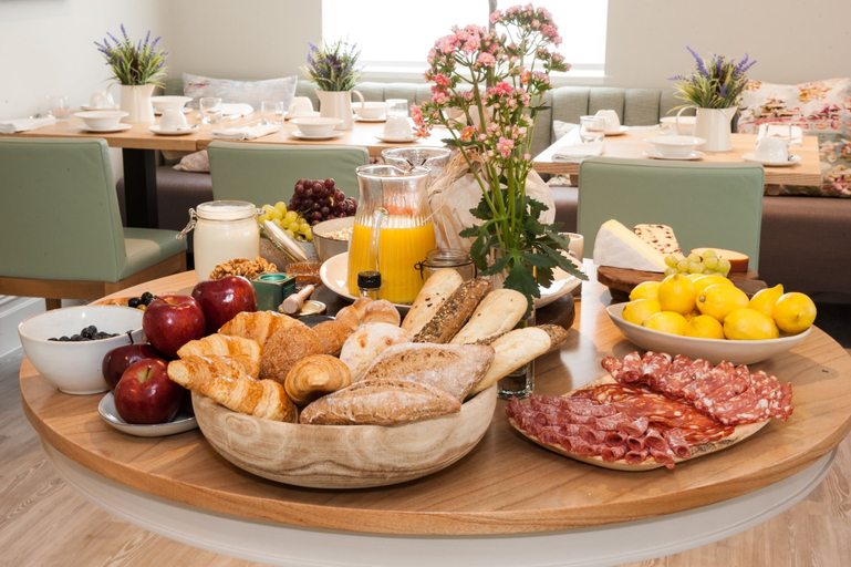 Food & Drinks 5, The Charm Brighton Boutique Hotel and Spa, Brighton and Hove