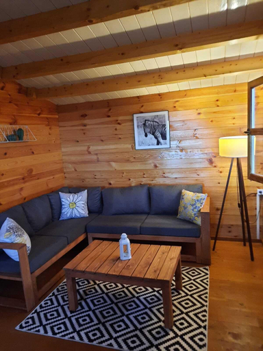 Others 4, Chalets Chomoni