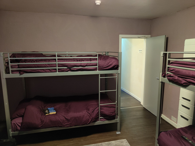 Bedroom 3, The Oddfellows Arms, Salford