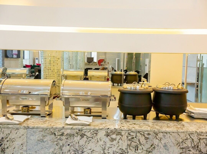 Food & Drinks 4, De Phantom Continental Hotel, Eti-Osa