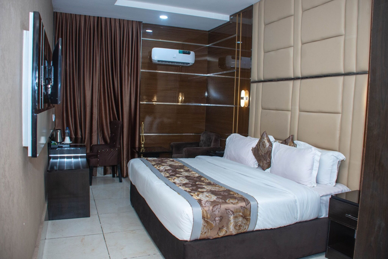 Bedroom 2, De Phantom Continental Hotel, Eti-Osa