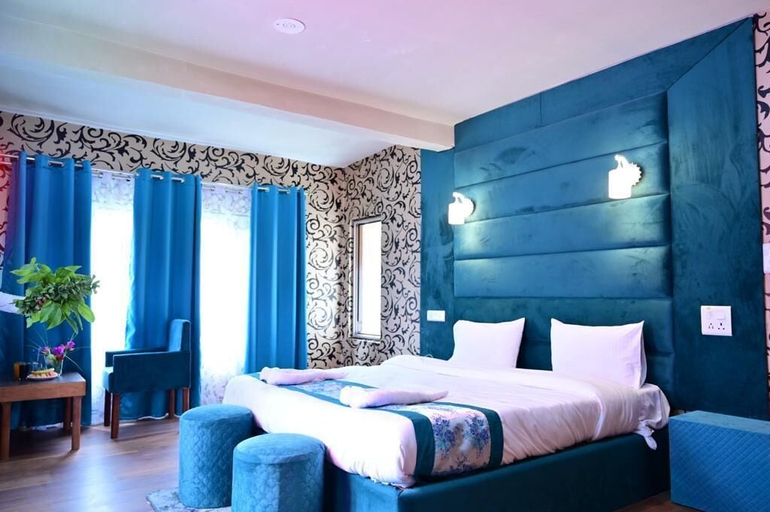 Bedroom 3, Sarwa Cottage, Baramulla