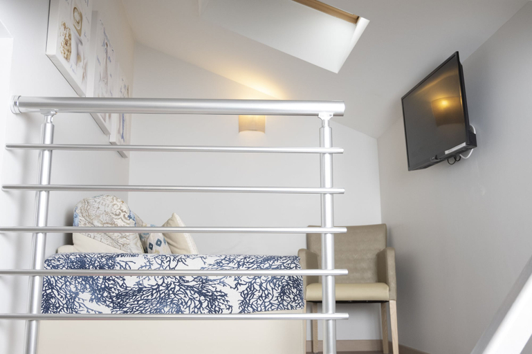 Bedroom 3, A Deux Pas de l'Eau, Bouches-du-Rhône