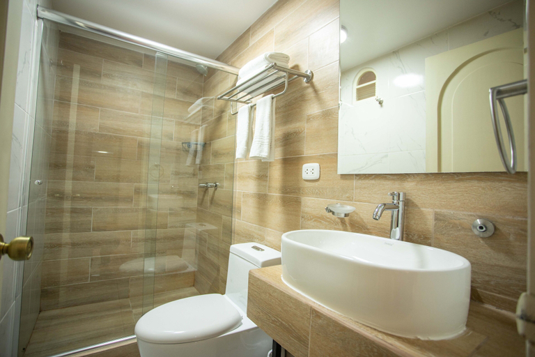 Bathroom 3, ANAHUARQUE, Cusco