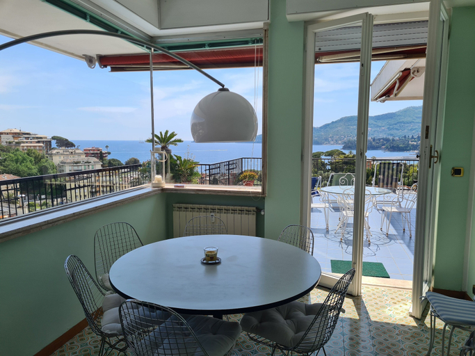 Living area 2, Grande Attico by PortofinoVacanze, Genova