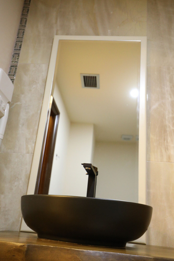 Bathroom 4, Hotel 1 Maji, Pogradecit