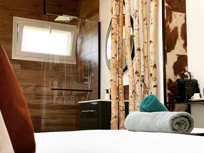 Bedroom 2, La Villa d'Hélène Chambres d’hôtes et Appartements-Cluses, Haute-Savoie