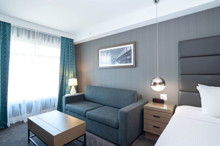 Bedroom 3, Sandman Signature Calgary Airport Hotel, Division No. 6
