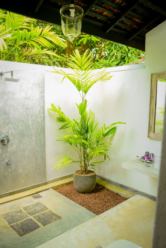 Bathroom 3, Villa386, Balapitiya