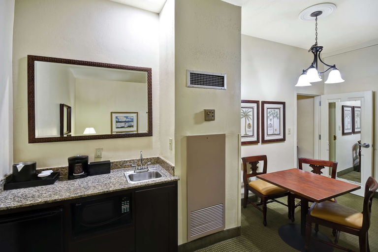 Bathroom 4, Embassy Suites by Hilton Charleston Historic District, Charleston