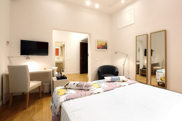 Bedroom 4, Sofia's Suites Guesthouse, Rome