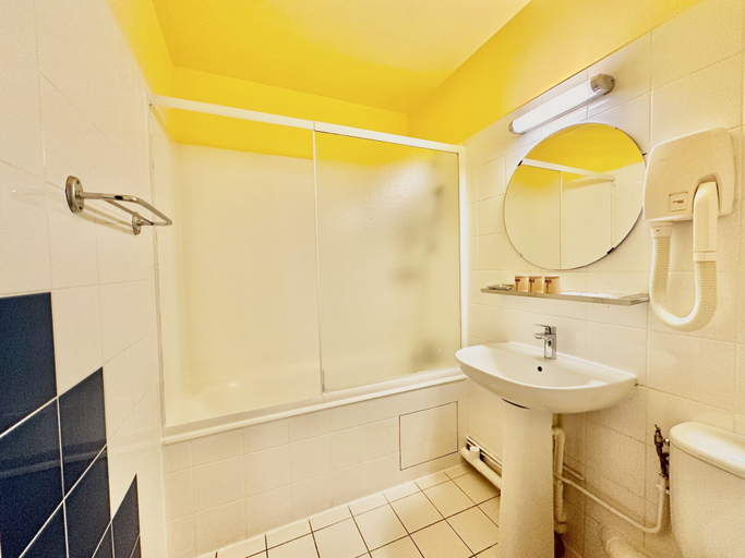Bathroom 3, Hôtel Bellevue Paris Montmartre, Paris
