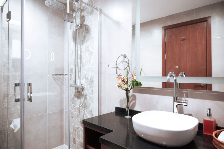 Bathroom 5, Yogh Hospitality, Rainville