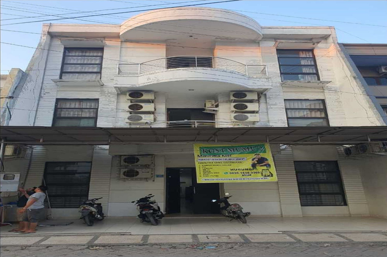 Exterior & Views 2, Hotel O MUMU HOMESTAYNearCarnival Park Surabaya, Surabaya