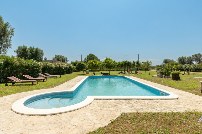 Sport & Beauty 4, Villa Bella con piscina by Wonderful Italy, Brindisi