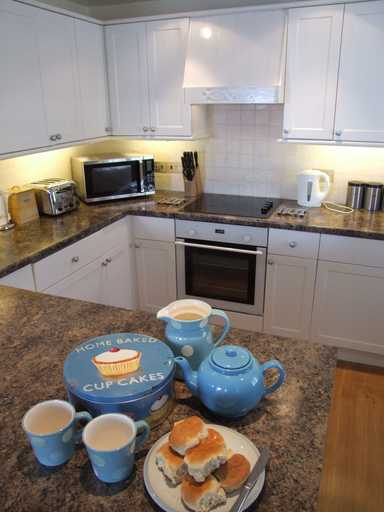 Others 5, Harbourside Apartment, Cornwall