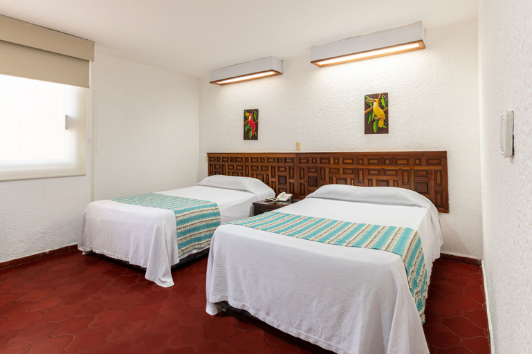 Bedroom 4, Hotel Margaritas, Mazatlán