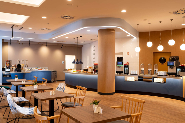Food & Drinks 5, Hampton By Hilton Budapest City Centre, Budapesti