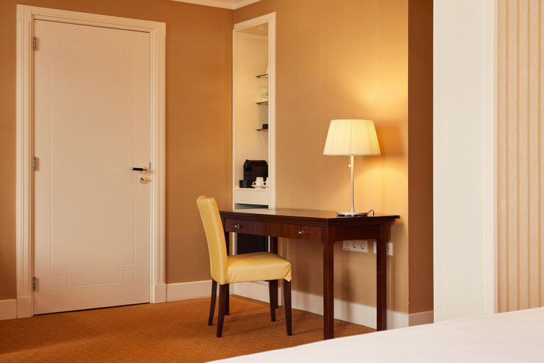 Bedroom 4, Van der Valk Palace Hotel Noordwijk, Noordwijk
