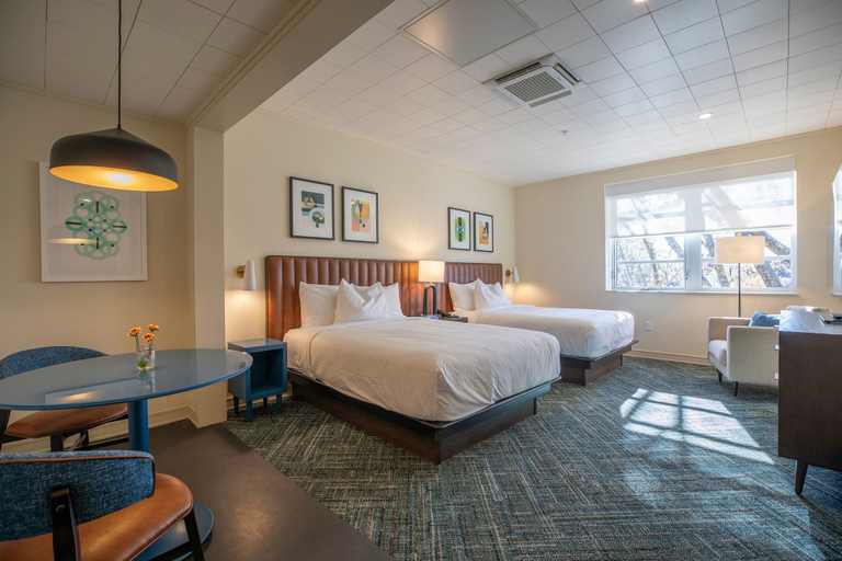 Bedroom 2, The Holbrook Hotel, Danville