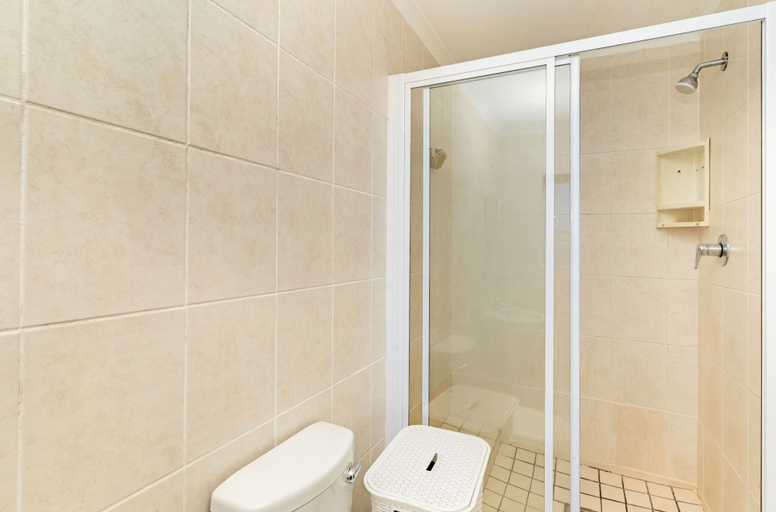 Bathroom 4, Ocean Tides 35, City of Cape Town
