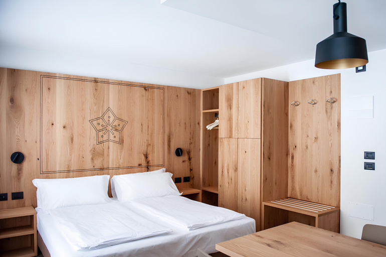 Bedroom 3, Residence Contrin, Trento