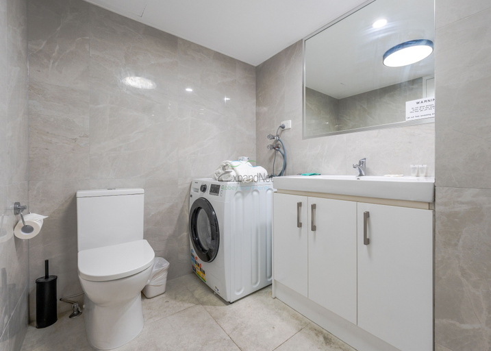Bathroom 5, Abbey on Roma Hotel & Apartments, Brisbane