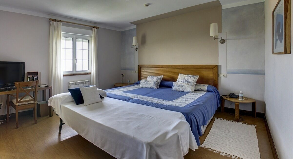 Bedroom 4, Hotel Mirador del Sella, Asturias