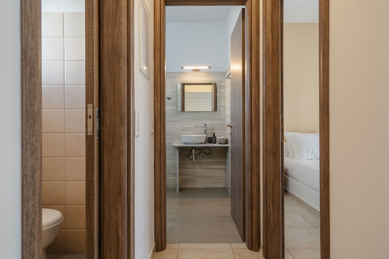 Bathroom 3, Evripus Suites Hotel, South Aegean