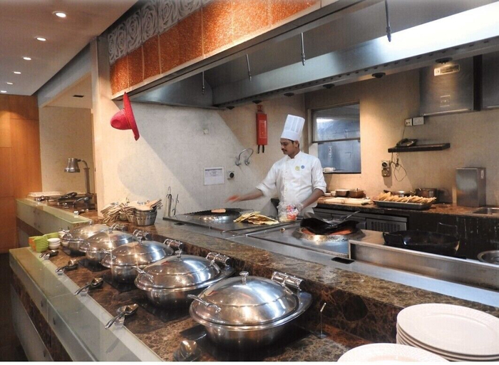 Others 5, Sarawan Hotel, Karachi