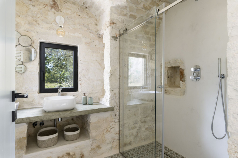 Bathroom 3, Villa Trullo Cillini by Wonderful Italy, Brindisi