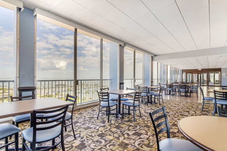 Food & Drinks 5, Best Western Corpus Christi, Nueces