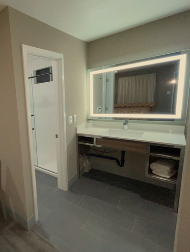 Bathroom 5, New Star Inn. El Monte, CA - Los Angeles, Los Angeles