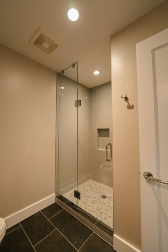Bathroom 3, Western 1924 Luxury Lofts, Caldwell