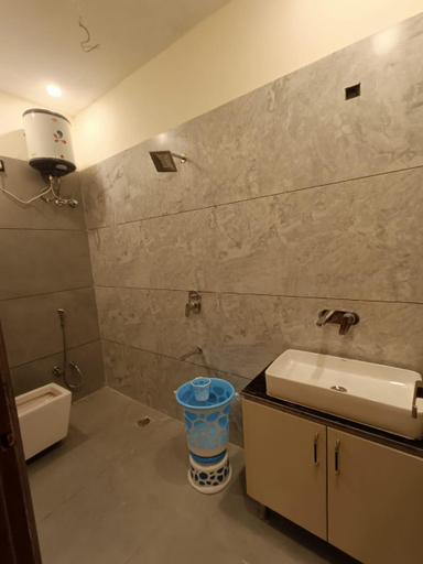 Bathroom, Hotel Moon Regency, Panipat