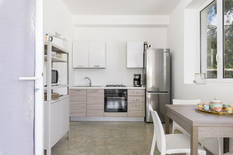 Others 5, Trullo Chiara con piscina by Wonderful Italy, Brindisi