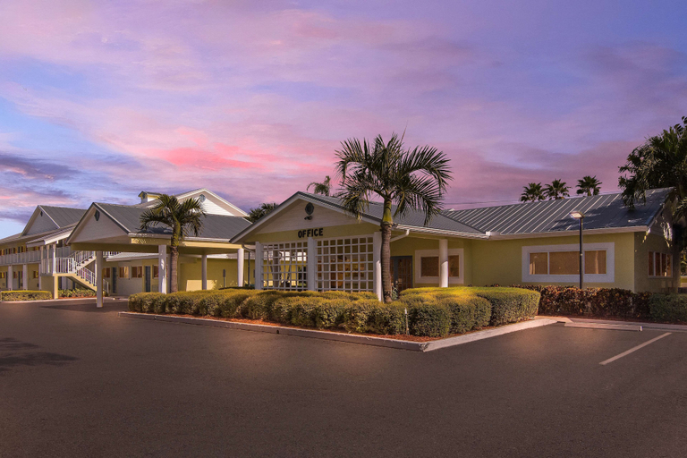 Exterior & Views 2, Best Western Port St. Lucie, Saint Lucie