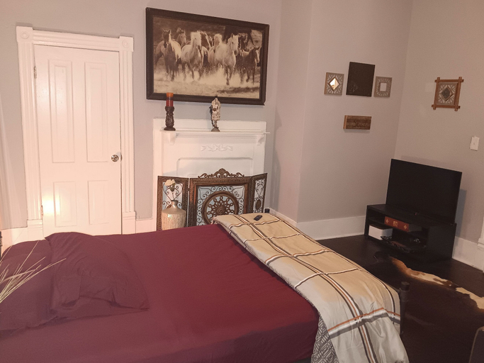 Bedroom 3, Downtown Abbey at Dodd, Atlanta